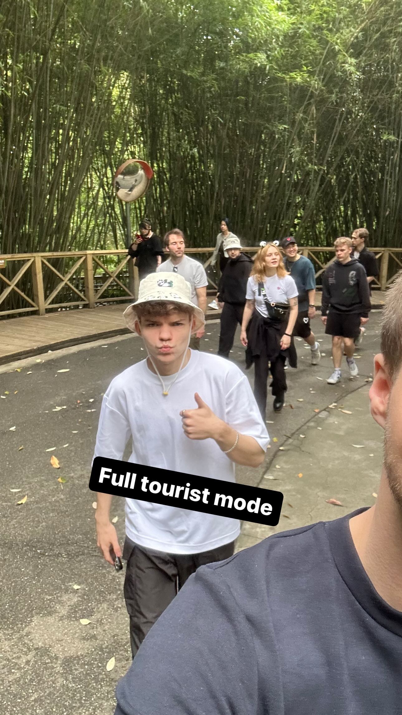 woo太有笑嘻了,载物历史上的今天2017年4月9日,faze 2-1击败astralis